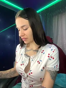 Snapshot of Queen_of_pain chatting on November 2025 05:40:02 AM Queen of pain online show from November 2025 05:40:02 AM