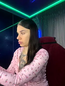 Snapshot of Queen_of_pain chatting on November 2025 06:03:01 AM Queen of pain online show from November 2025 06:03:01 AM