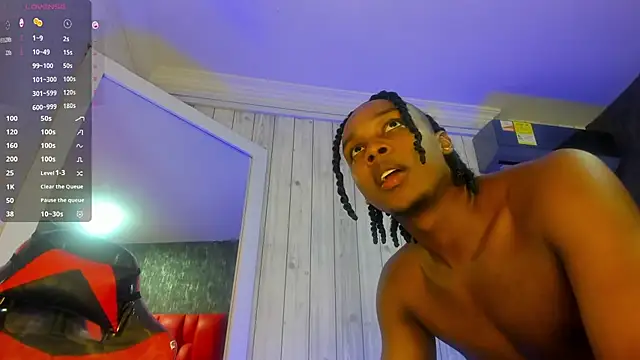 DominicSccott online show from October 2025 01:01:02 PM