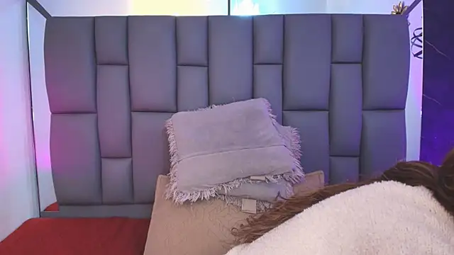  MiaBrown  online show from February 2026 12:11:01 PM