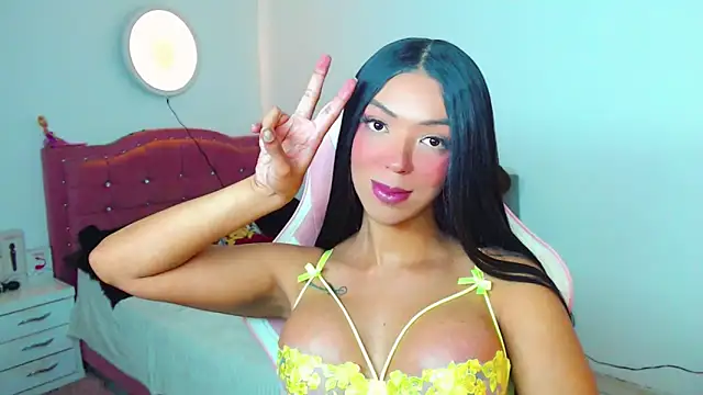 Tanedra collings online show from April 2026 02:17:02 AM