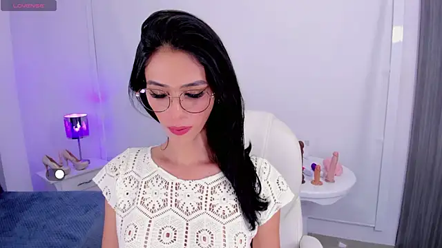 Andrea Marinn online show from December 2024 05:51:01 AM