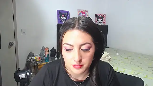 Snapshot of SharaPatinson chatting on September 2025 08:53:02 PM SharaPatinson online show from September 2025 08:53:02 PM