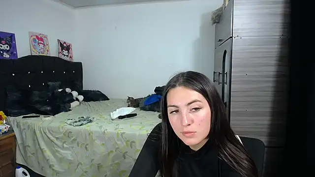Snapshot of SharaPatinson chatting on October 2025 08:27:02 PM SharaPatinson online show from October 2025 08:27:02 PM