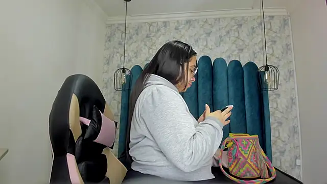 nalalye cruzz  online show from October 2025 02:56:02 AM