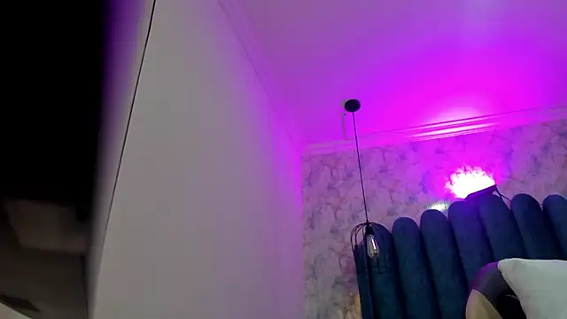 nalalye cruzz  online show from April 2026 02:27:02 AM