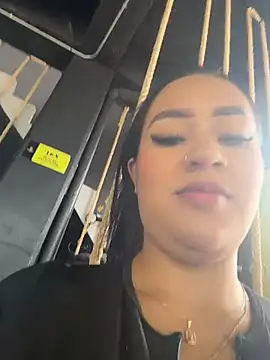 Luisa Fernandaa online show from March 2026 06:47:01 PM