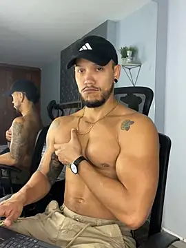 ARON TAYLER01 online show from March 2025 12:34:02 PM