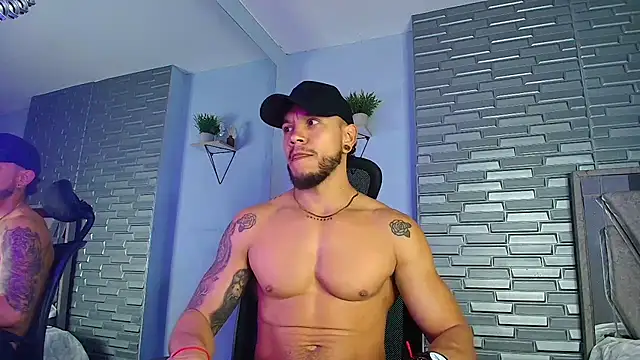 ARON TAYLER01 online show from February 2026 10:34:02 AM