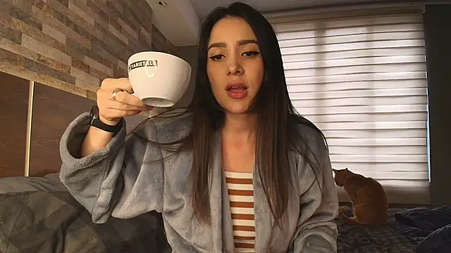 alicewilloww online show from February 2026 09:57:02 PM