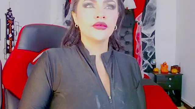 Snapshot of misslombana chatting on October 2025 05:37:01 AM misslombana online show from October 2025 05:37:01 AM