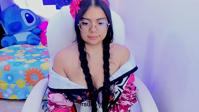 esmeralda112 online show from February 2025 02:04:01 AM