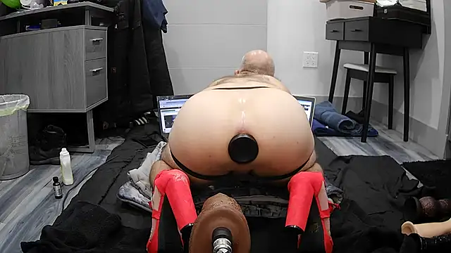 Smalldickcaged online show from November 2025 03:12:02 AM