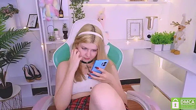 Grace and  Jacob online show from December 2024 02:53:01 PM