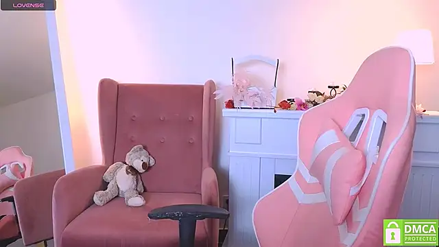 Grace and  Jacob online show from February 2025 09:43:01 AM