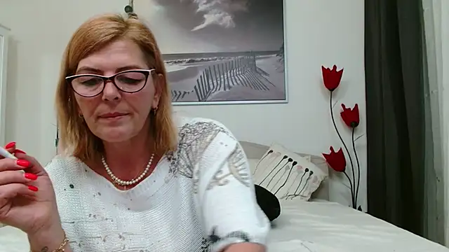 YulliaMilf online show from March 2025 03:49:01 PM