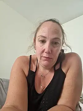 Wisie Cutie online show from October 2025 01:12:02 PM