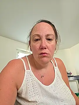 Wisie Cutie online show from April 2026 10:21:01 AM