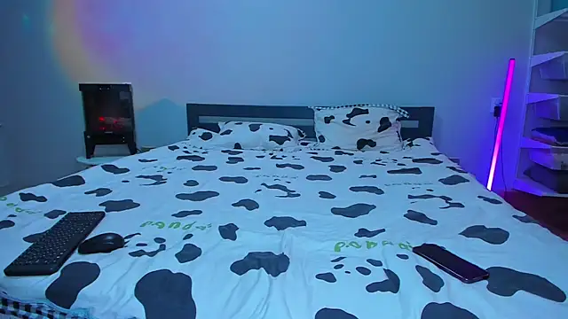 TishaLove online show from October 2025 03:35:02 PM