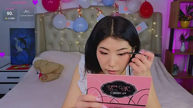 Wendy  Hills online show from February 2025 12:37:01 PM