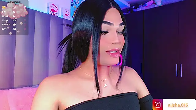 Snapshot of AiishaRose chatting on February 2025 02:00:01 PM AiishaRose online show from February 2025 02:00:01 PM