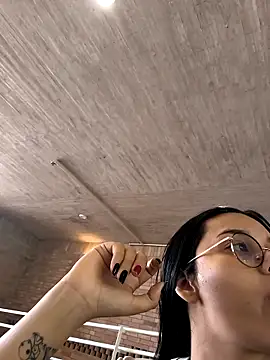 Annya-sweet online show from November 2025 03:22:01 PM