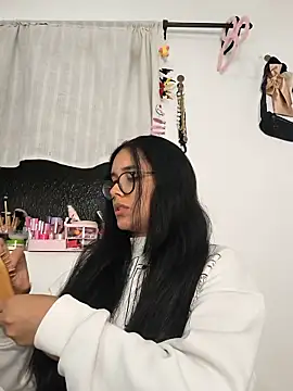 Snapshot of Annya-sweet chatting on June 2026 02:05:02 AM Annya-sweet online show from June 2026 02:05:02 AM