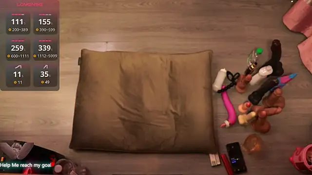 Redhead Shark new online show from December 2024 10:27:01 PM