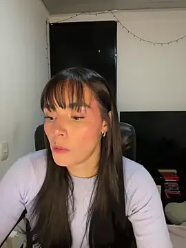 Snapshot of salome_polaniiee chatting on February 2025 04:40:01 AM salome polaniiee online show from February 2025 04:40:01 AM