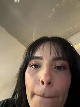 Snapshot of salome_polaniiee chatting on February 2025 05:45:02 AM salome polaniiee online show from February 2025 05:45:02 AM