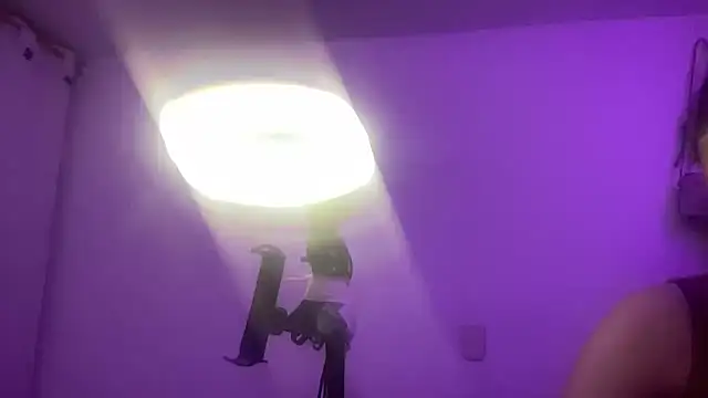 Snapshot of salome_polaniiee chatting on September 2025 05:08:02 AM salome polaniiee online show from September 2025 05:08:02 AM