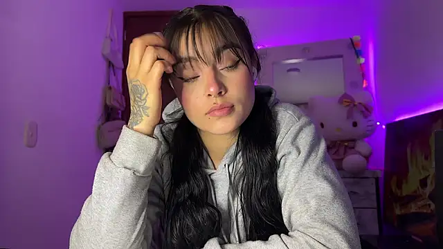 Snapshot of salome_polaniiee chatting on November 2025 06:57:01 AM salome polaniiee online show from November 2025 06:57:01 AM