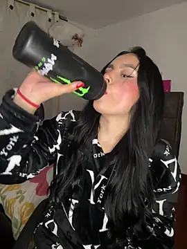 salome polaniiee online show from April 2026 05:36:01 AM