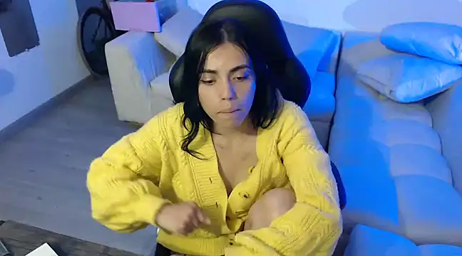 i am nina  online show from January 2025 10:51:01 PM