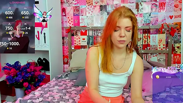 Snapshot of DiWalton chatting on December 2024 02:15:01 AM DiWalton online show from December 2024 02:15:01 AM