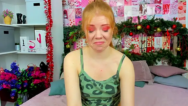 Snapshot of DiWalton chatting on January 2025 06:53:02 AM DiWalton online show from January 2025 06:53:02 AM