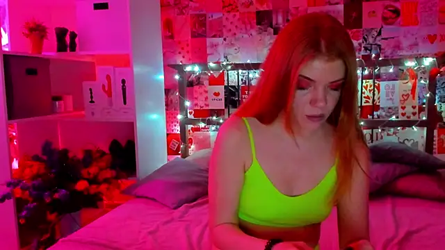 Snapshot of DiWalton chatting on January 2025 09:55:01 AM DiWalton online show from January 2025 09:55:01 AM