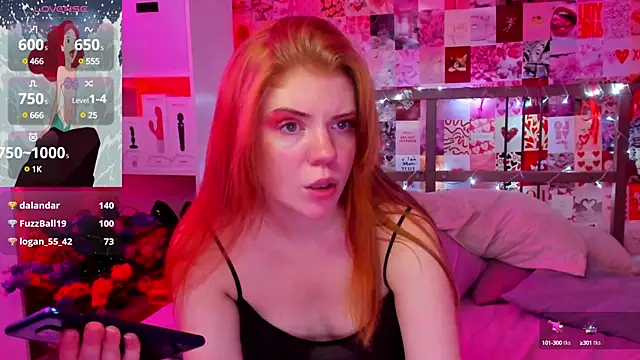 Snapshot of DiWalton chatting on February 2025 09:22:02 AM DiWalton online show from February 2025 09:22:02 AM