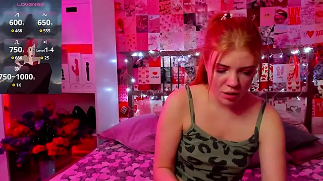 Snapshot of DiWalton chatting on February 2025 10:41:01 AM DiWalton online show from February 2025 10:41:01 AM