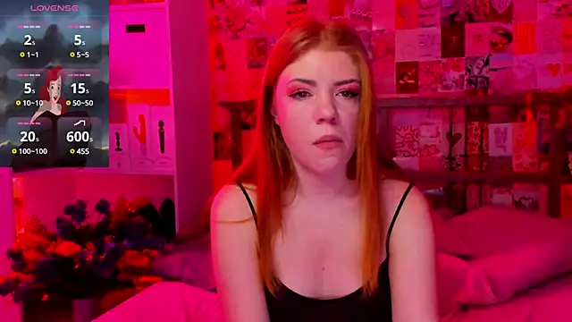 Snapshot of DiWalton chatting on March 2025 11:42:02 PM DiWalton online show from March 2025 11:42:02 PM