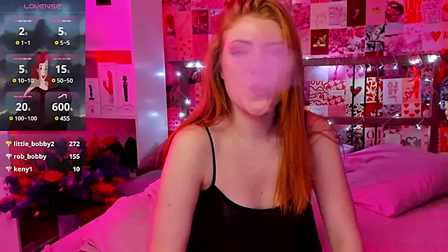 Snapshot of DiWalton chatting on March 2025 02:46:02 AM DiWalton online show from March 2025 02:46:02 AM