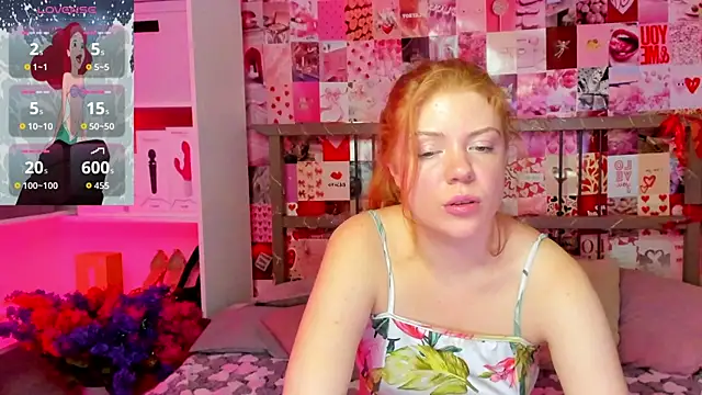 Snapshot of DiWalton chatting on September 2025 11:26:01 AM DiWalton online show from September 2025 11:26:01 AM