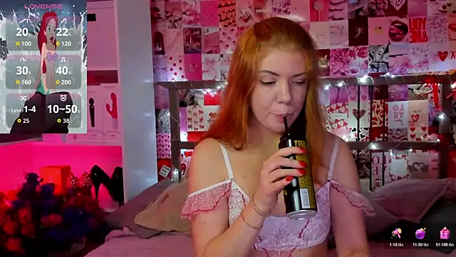 Snapshot of DiWalton chatting on October 2025 07:31:02 AM DiWalton online show from October 2025 07:31:02 AM