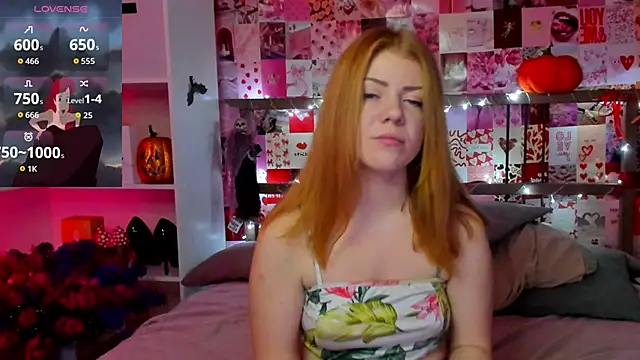 Snapshot of DiWalton chatting on November 2025 05:50:02 AM DiWalton online show from November 2025 05:50:02 AM