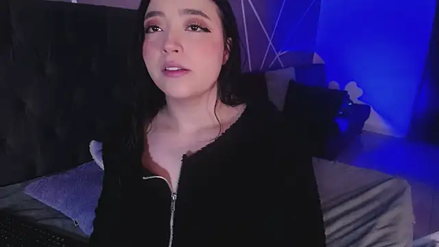 Miss Loise online show from March 2025 01:18:01 PM