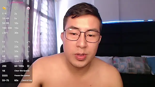 Snapshot of andrewmhilton_ chatting on September 2025 06:00:01 PM andrewmhilton online show from September 2025 06:00:01 PM
