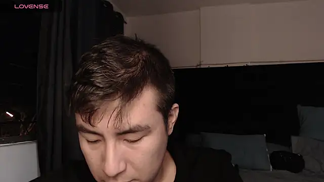 andrewmhilton  online show from October 2025 05:08:01 AM