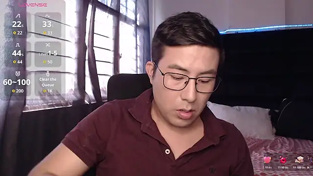 andrewmhilton  online show from February 2026 08:59:02 PM