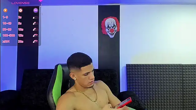 jhonnysnow17 online show from February 2025 10:43:01 PM