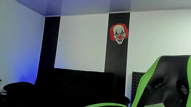 jhonnysnow17 online show from March 2025 05:34:01 AM